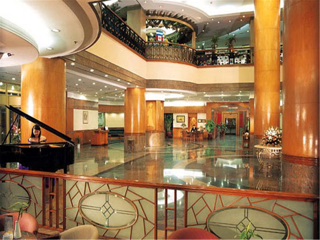 Gloria Plaza Shenyang Hotel Restaurante foto